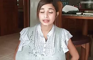 XXX Đụt mưa đưa em đến thăm và đề nghị tình dục