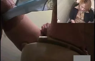 XXX Lấy mẫu máu thầy tu tóc vàng