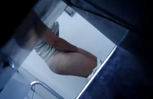 XXX Cô điên về quần