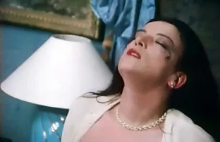 XXX Thiên bản thân mình đã cố gắng một con sâu vào một tuổi