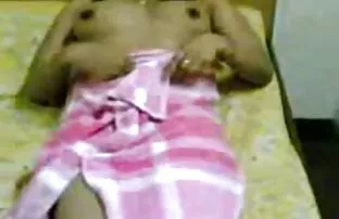 XXX Một bà mẹ trẻ đánh chồng trở lại