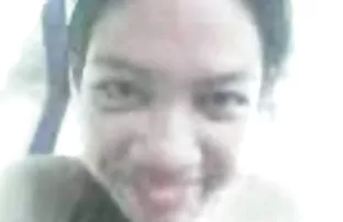 XXX Hai cô gái tinh trên xe trong rừng