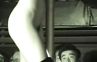 XXX Để con tự sướng tạp chí khiêu dâm, cởi quần áo cho ngài,
